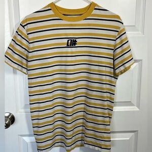 Alphanumeric Skater Retro Y2K Yellow Striped Streetwear Tee Indie Skate S
